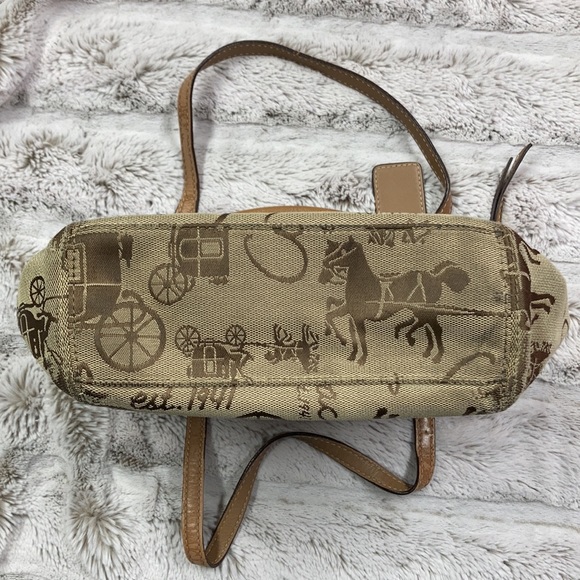 Coach purse EUC 100% Authentic - Picture 5 of 6